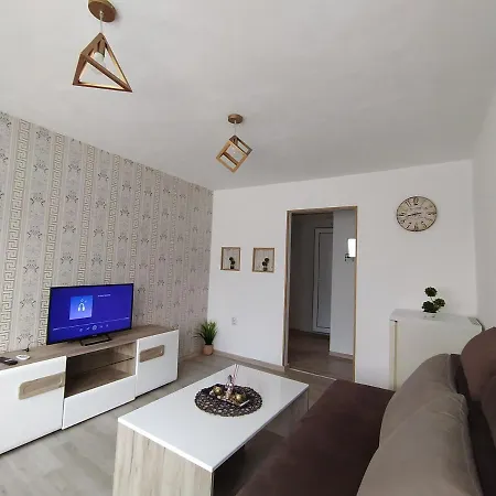 Appartement 1 *